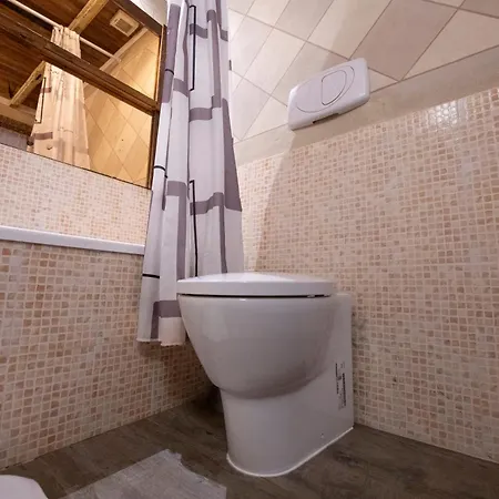 Apartament 208 - Quercia, Giardino E Piscina - Cherry House Carro